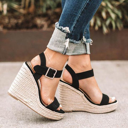 Minimal Summer Sandals