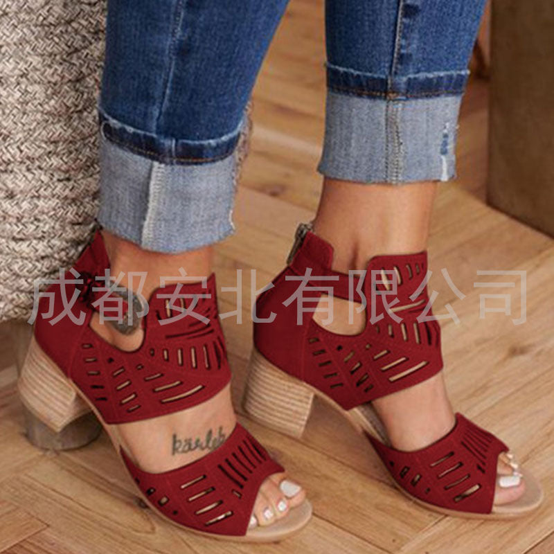 Daily Buckled Sandals