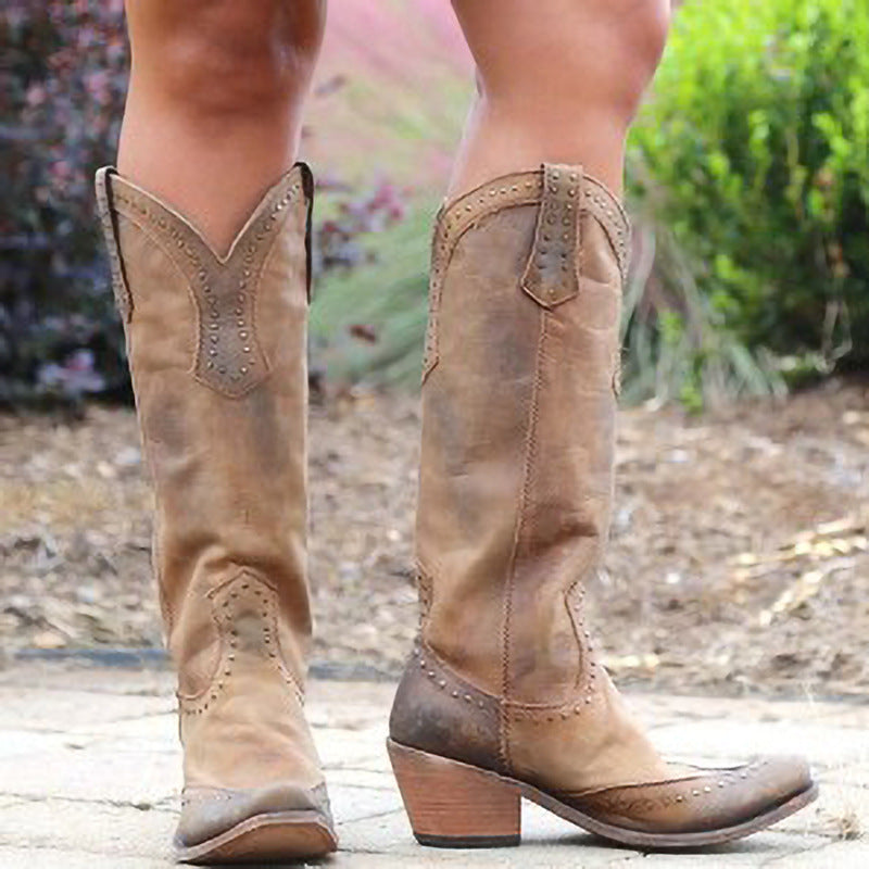 Sunny Chelsea Boots