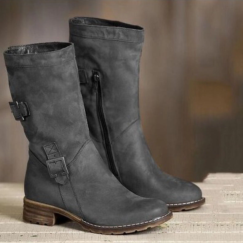 Relaxed Pointed Boots