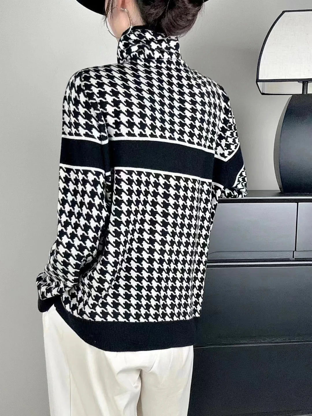 Relaxed Cropped Sweater