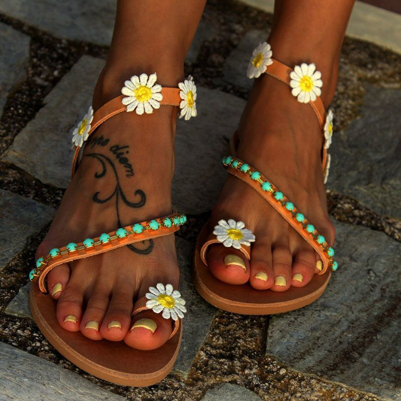 Relaxed Woven Sandals