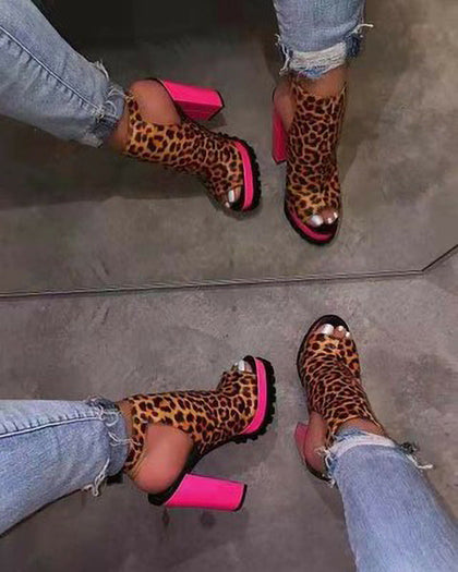 Resort Open-Toe Sandals