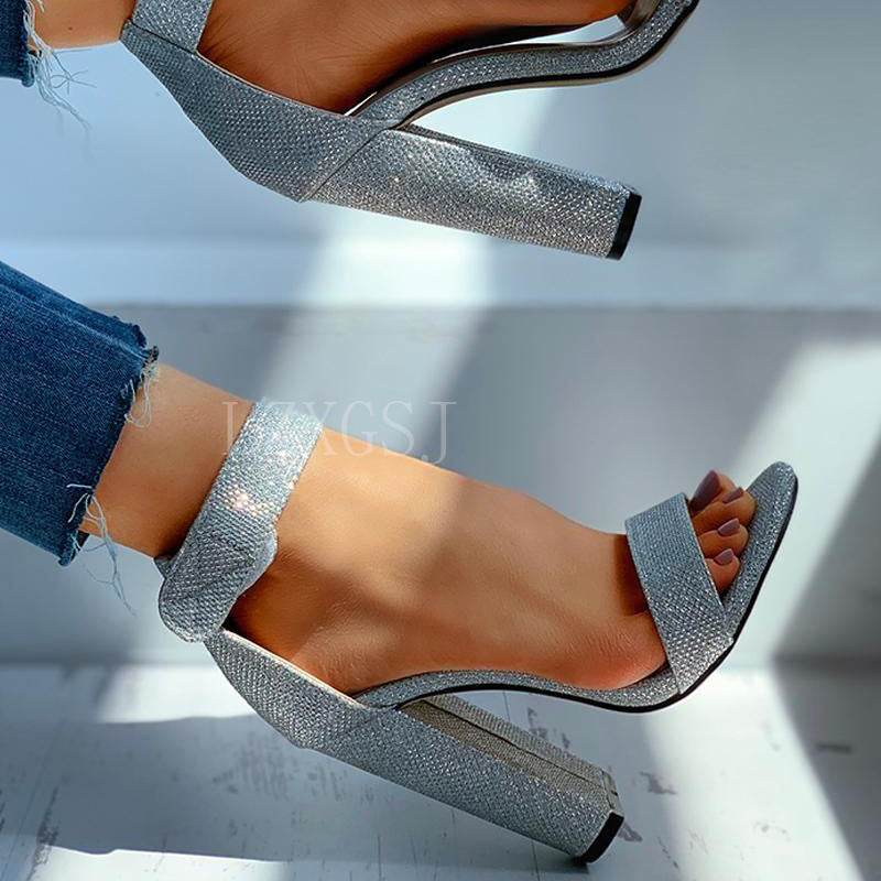 Light Thong Sandals