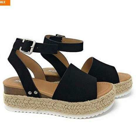Relaxed Lightweight Sandals