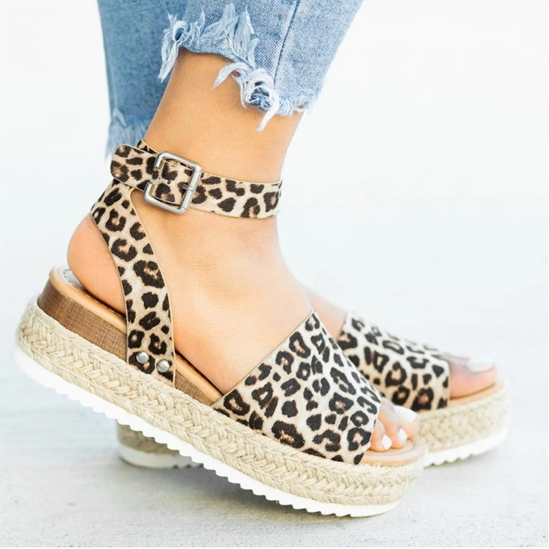 Clean Classic Sandals