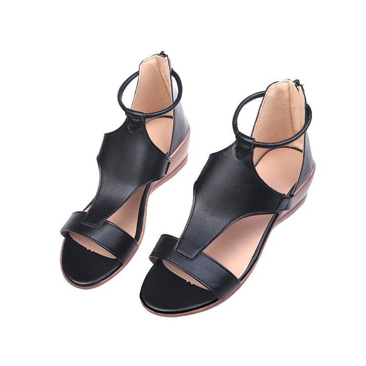Weekend Braided Sandals