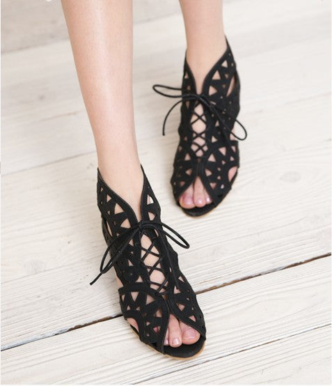 Relaxed Woven Sandals