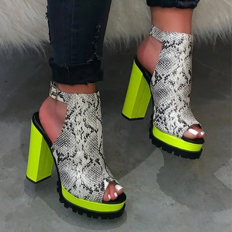 Resort Open-Toe Sandals