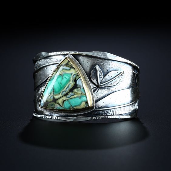 Pretty Pendant Jewelry