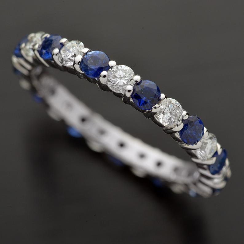 Graceful Gold Jewelry