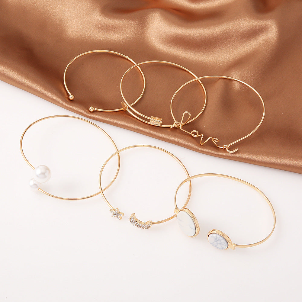 Soft Minimal Jewelry