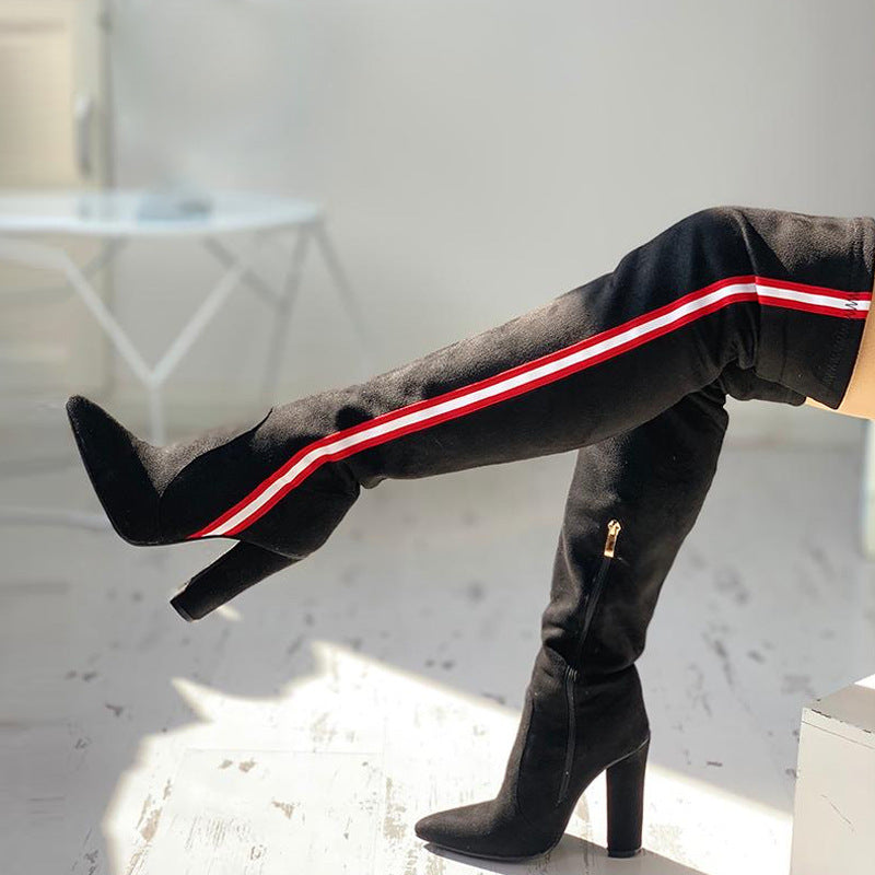 Clean Pointed Boots