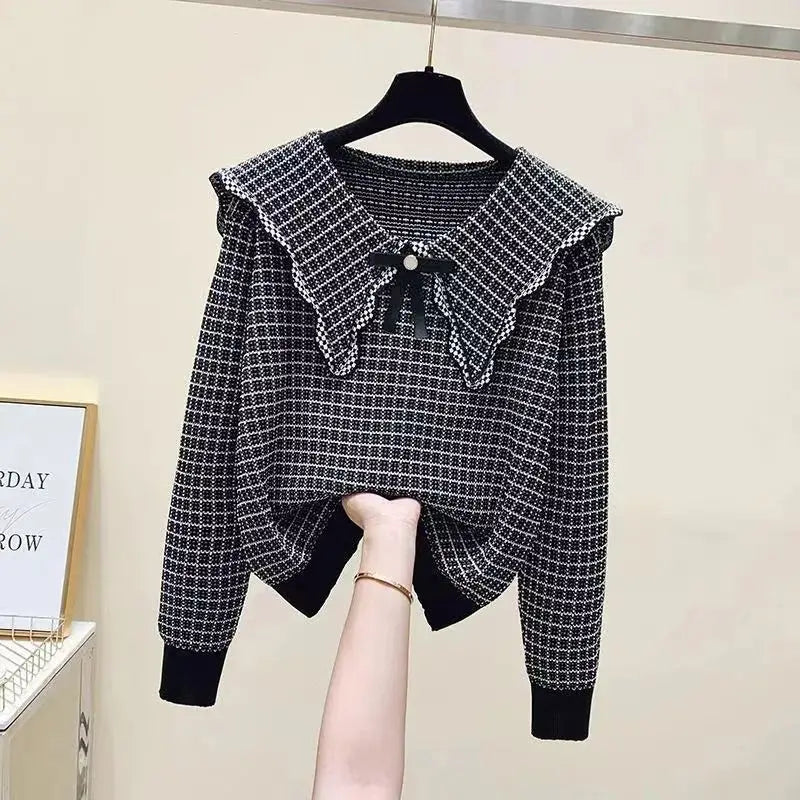 Textured Cropped Sweater