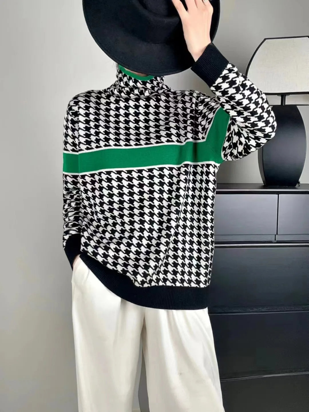 Relaxed Cropped Sweater