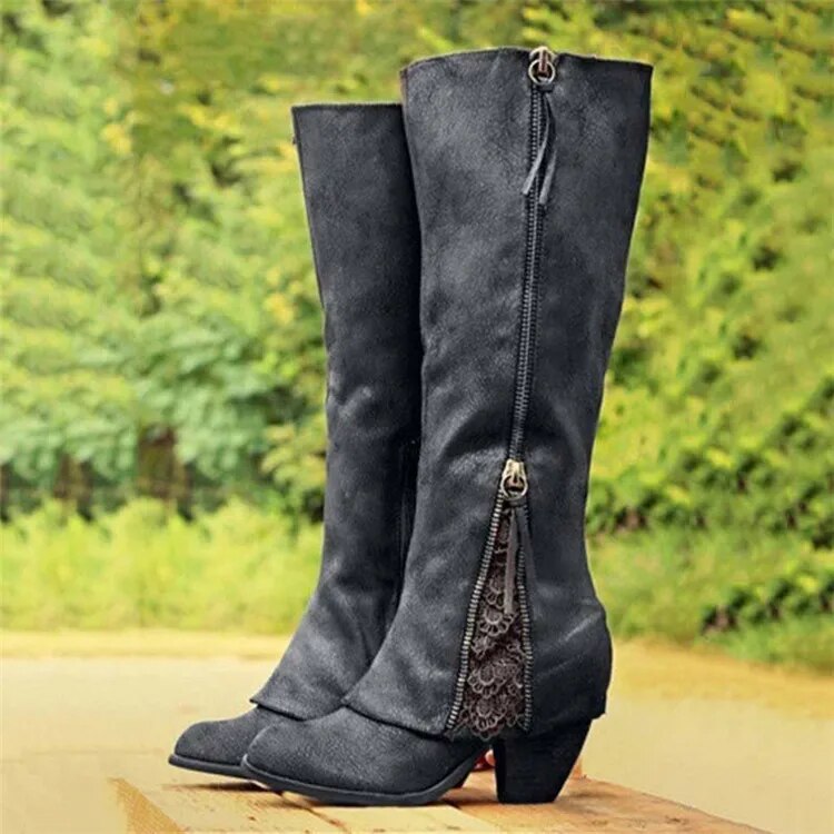 Relaxed Buckled Boots
