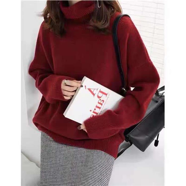 Everyday Buttoned Sweater