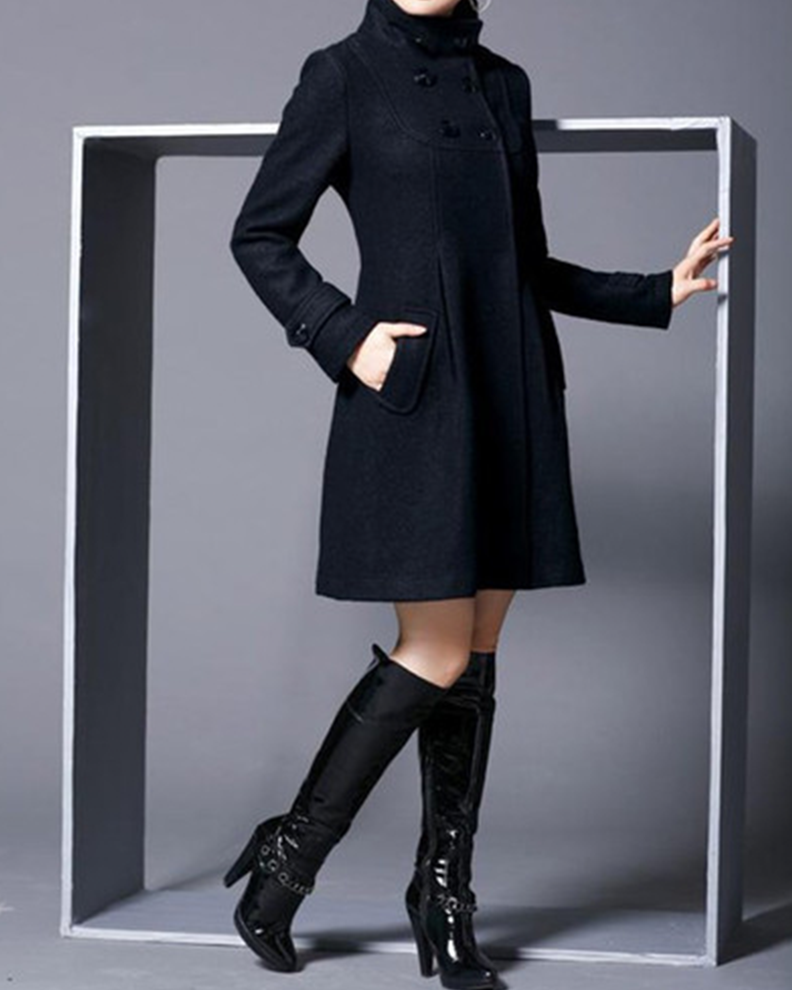Relaxed Buttoned Coat