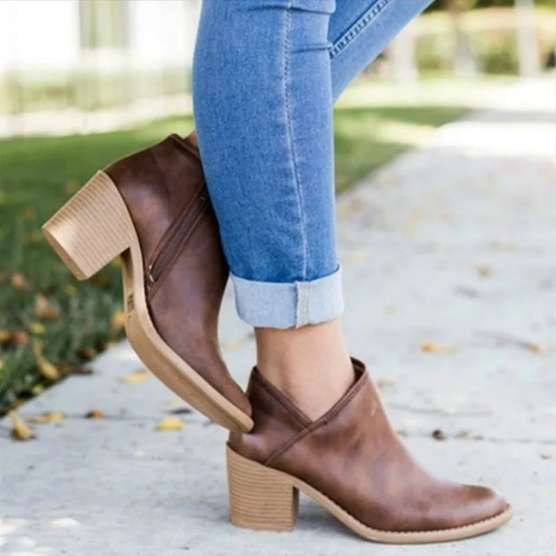 Relaxed Casual Boots