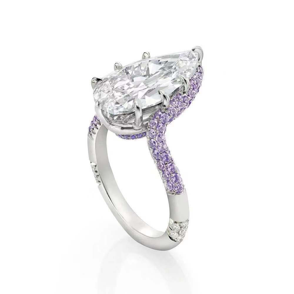 Modern Gold Jewelry