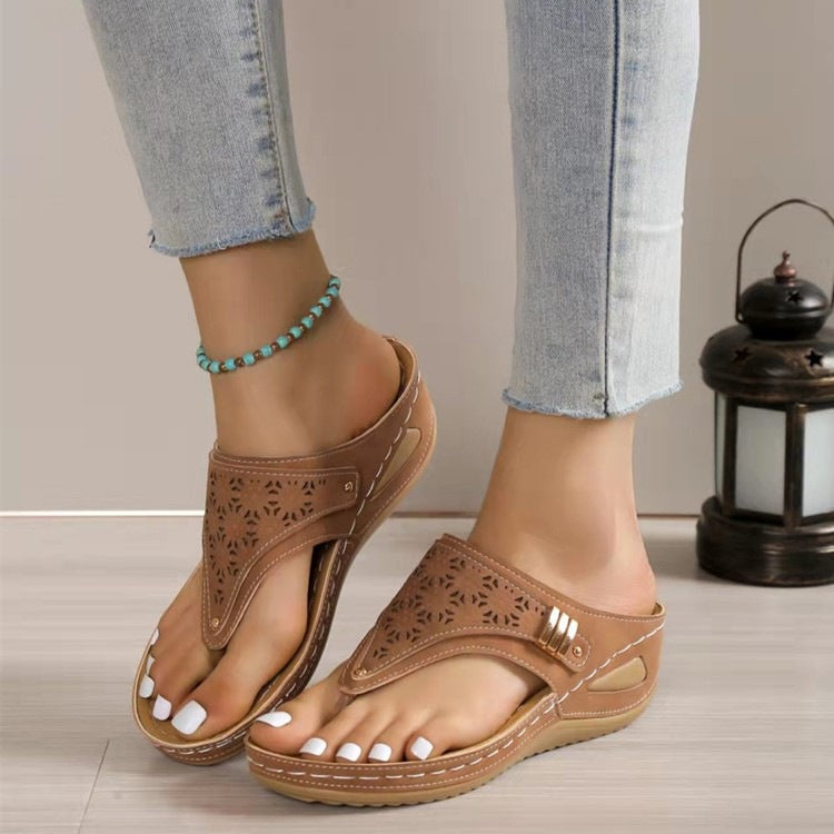 Airy Flat Sandals