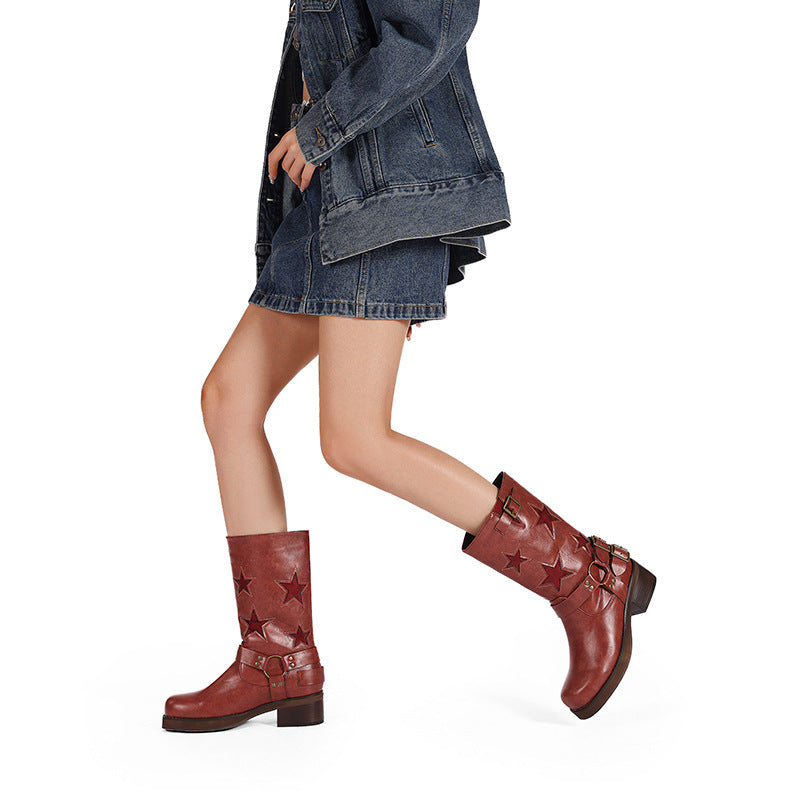 Timeless Minimal Boots