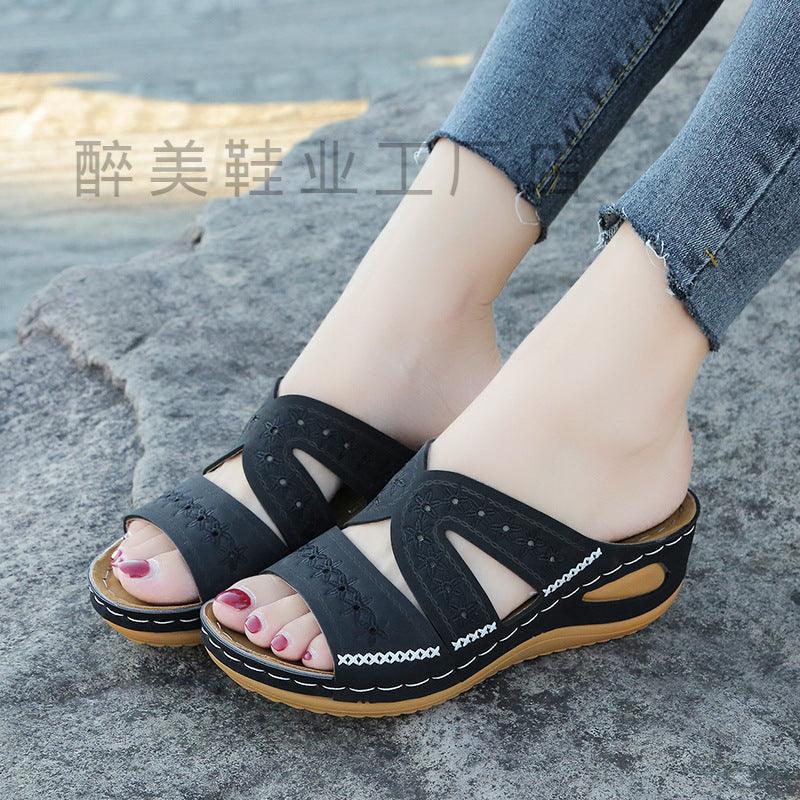Minimal Summer Sandals
