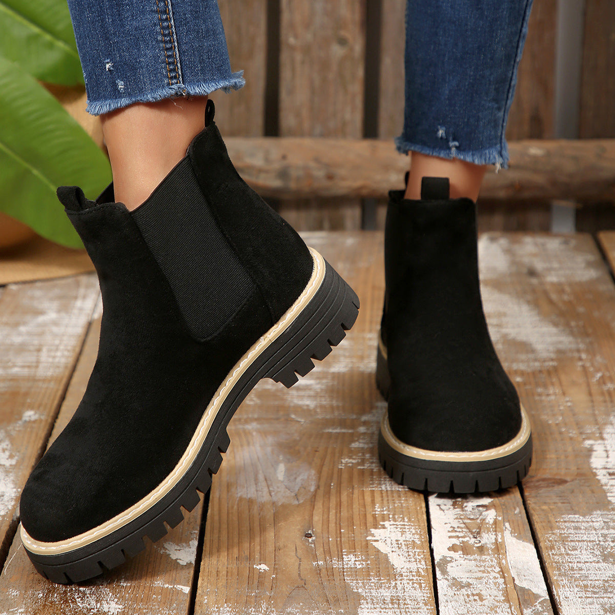 Light Side-Zip Boots