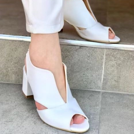 Relaxed Vacation Sandals