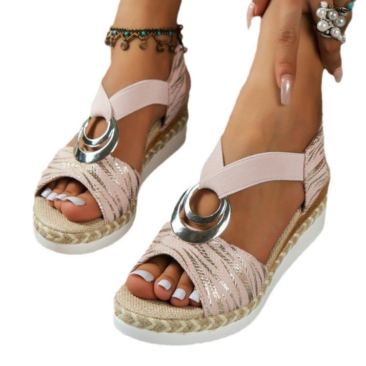 Relaxed Flat Sandals