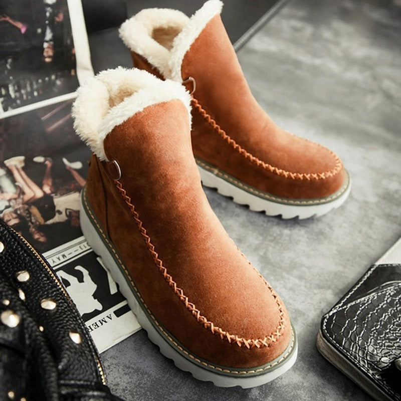 Minimal Casual Boots