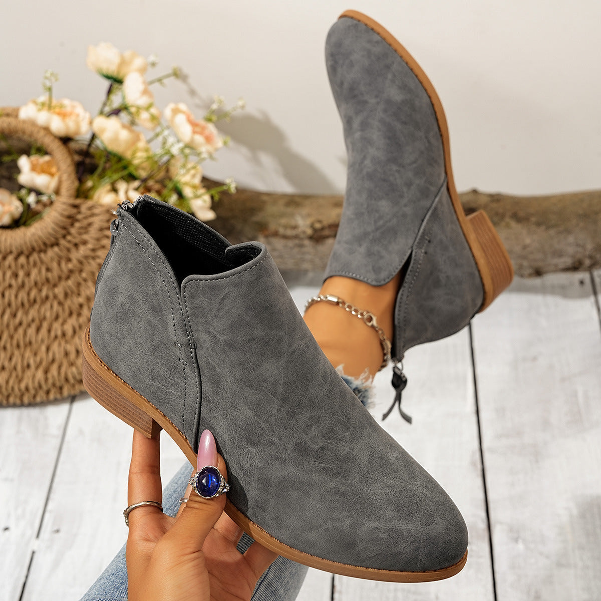 Everyday Pointed Boots