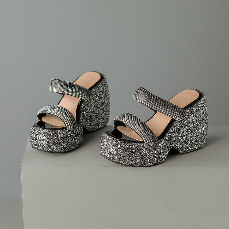 Minimal Summer Sandals