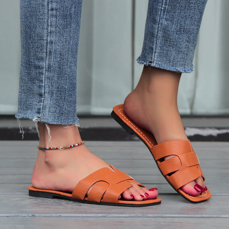 Minimal Flat Sandals