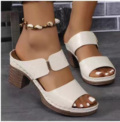 Easy Raffia Sandals
