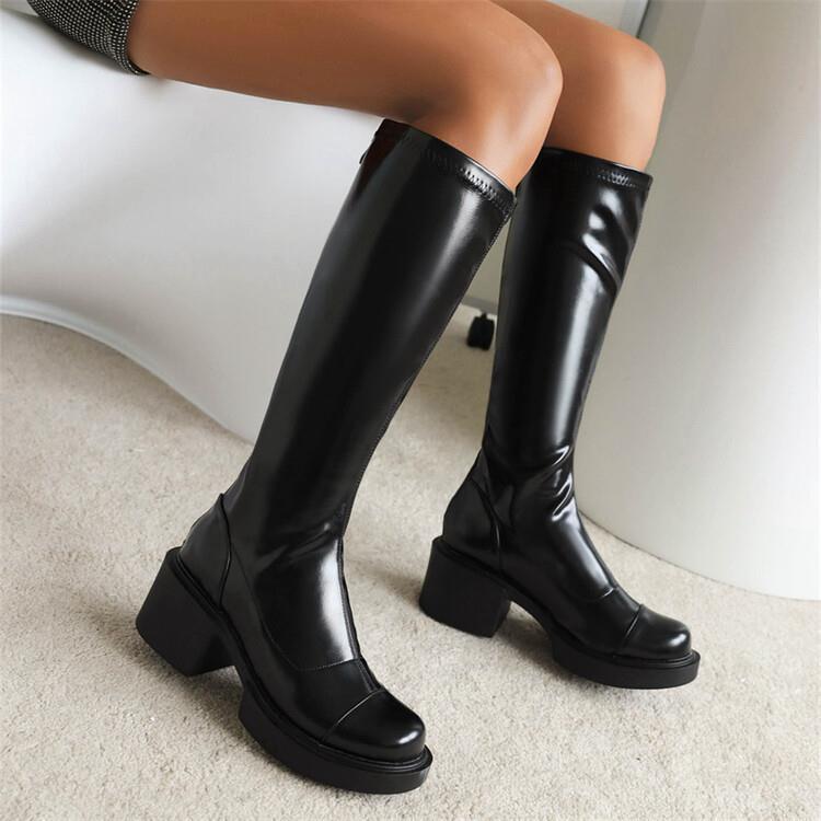 Minimal Autumn Boots