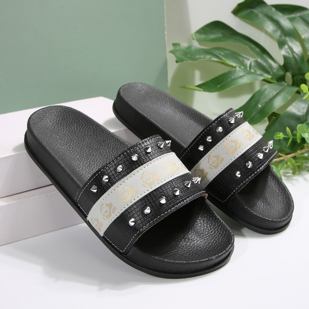 Weekend Braided Sandals