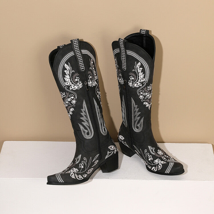 Relaxed Pointed Boots