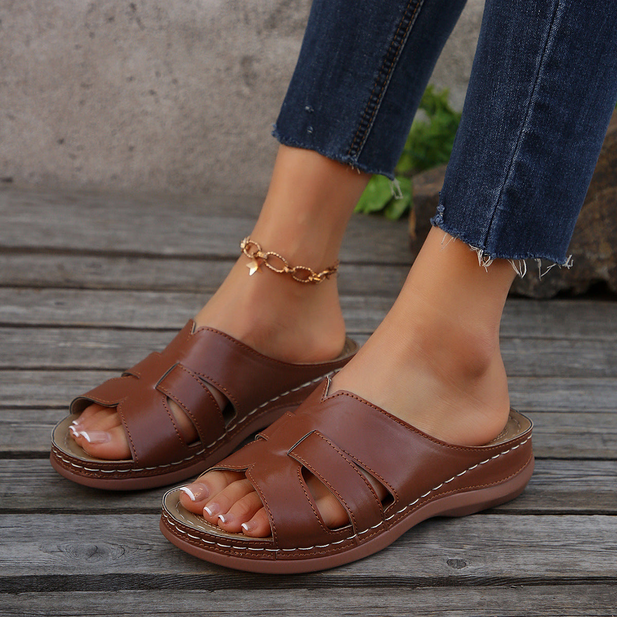 Vacation Lightweight Sandals