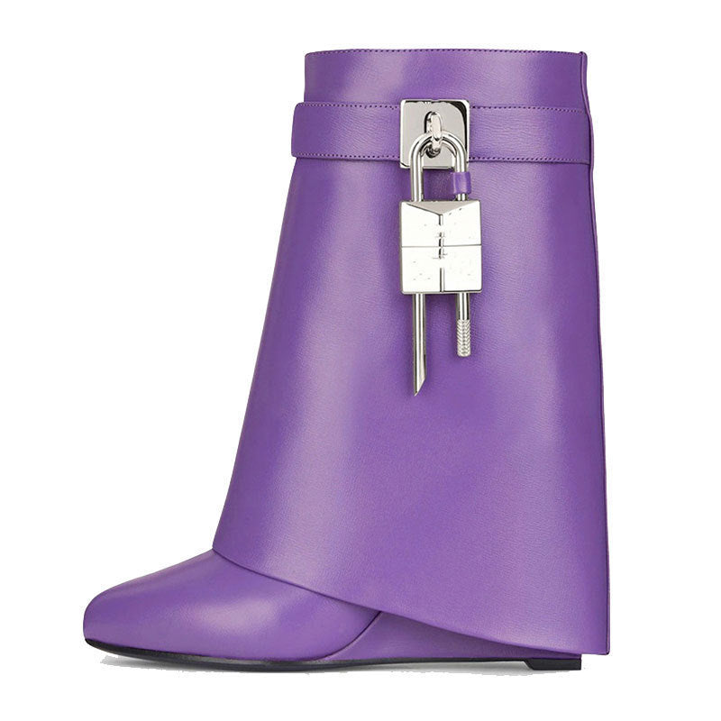 Travel Textured Boots