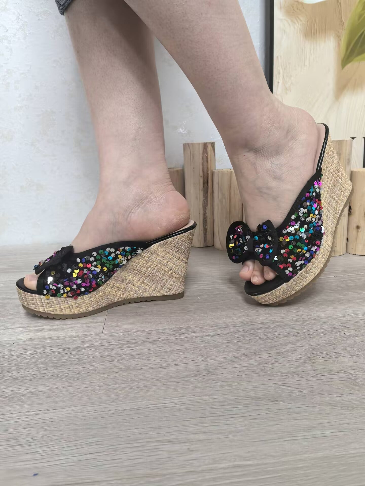 Resort Flat Sandals