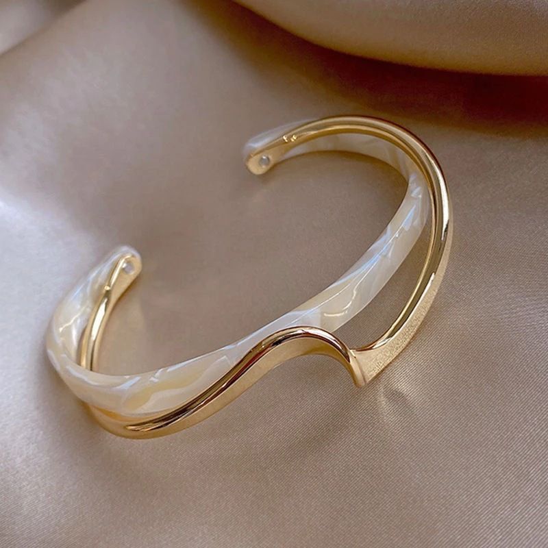 Classic Bracelet Jewelry