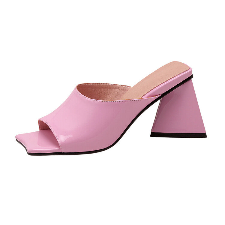 Relaxed Wedge Sandals