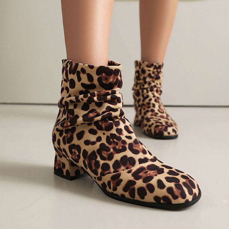 Casual Textured Boots