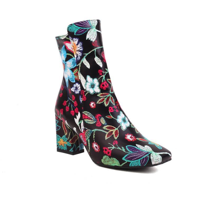Relaxed Riding Boots