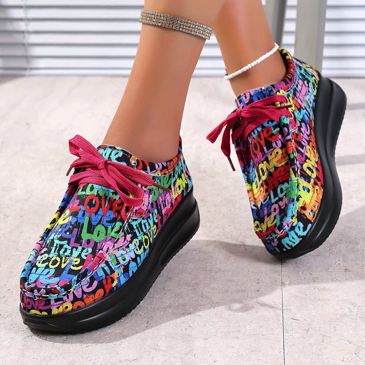 Light Raffia Sandals