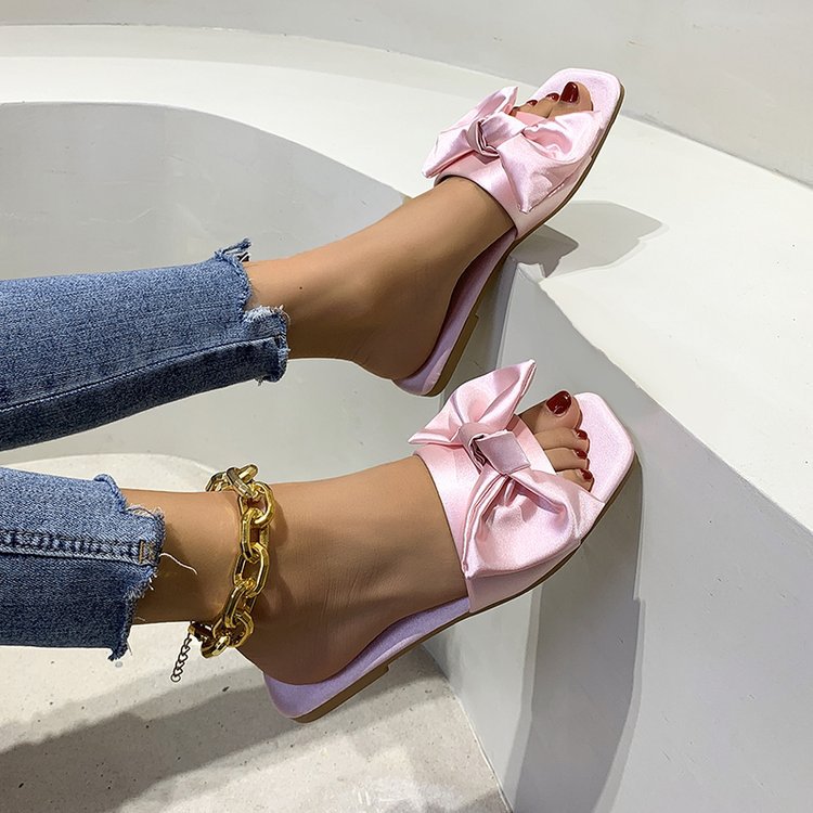 Fresh Raffia Sandals