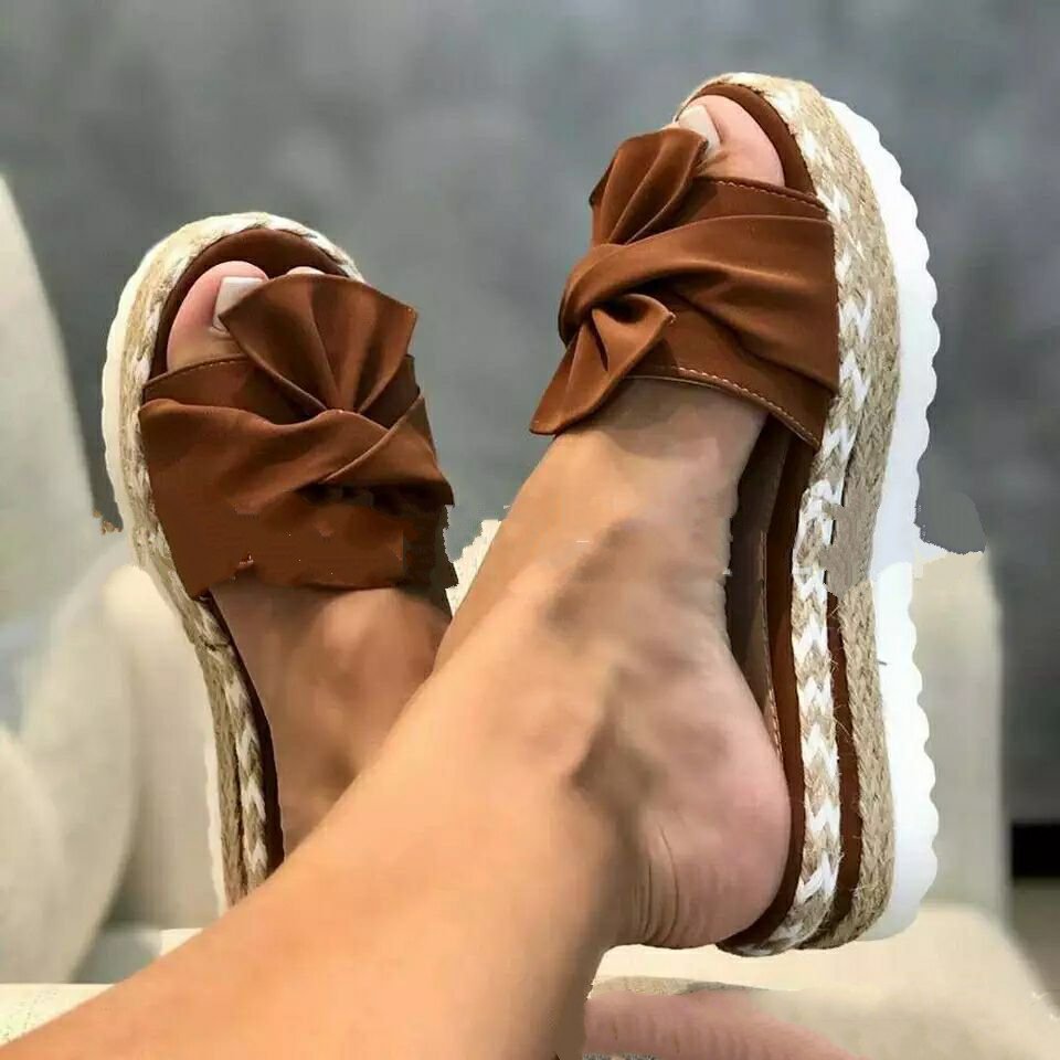 Minimal Everyday Sandals