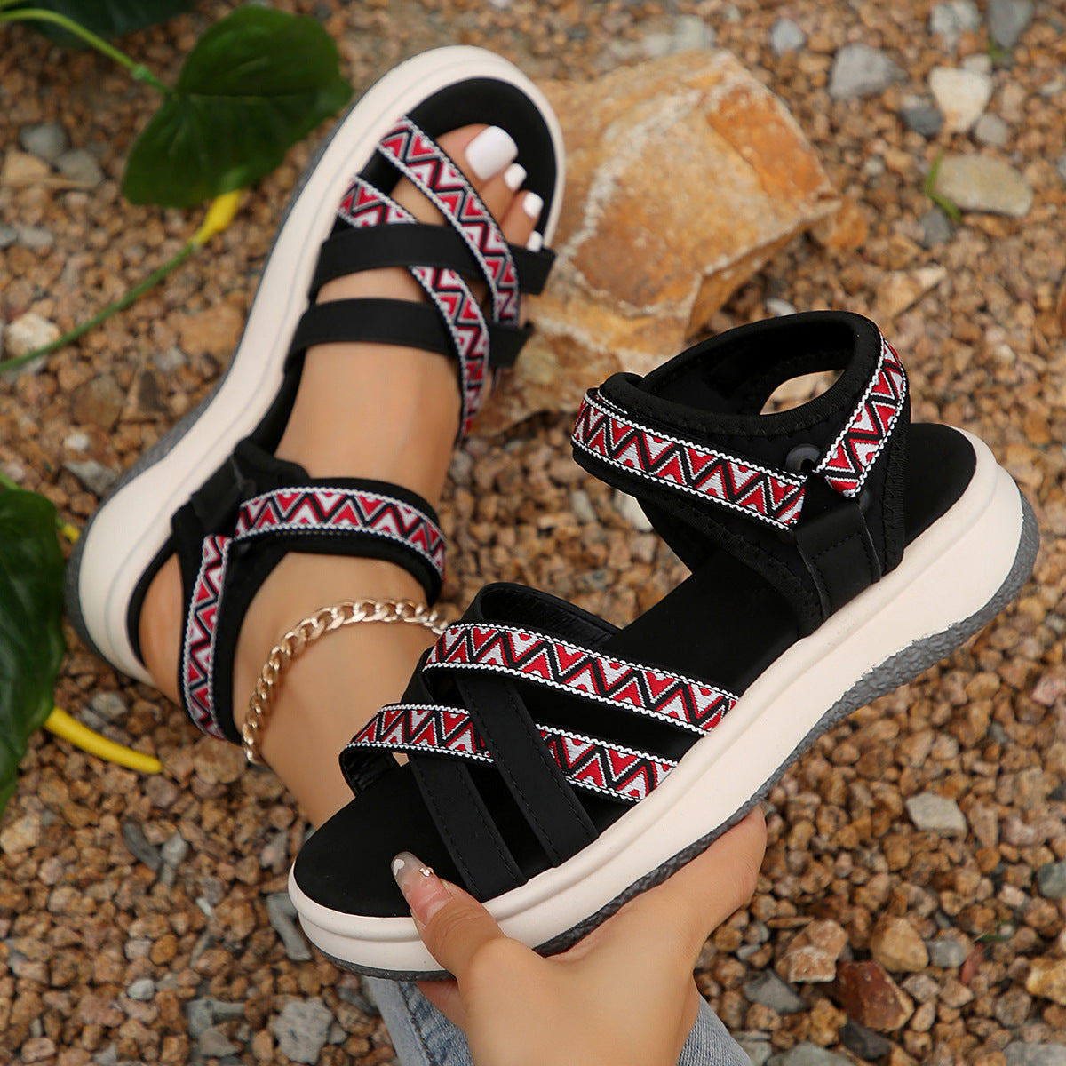 Light Raffia Sandals