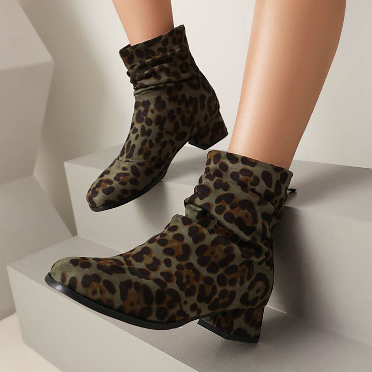 Casual Textured Boots